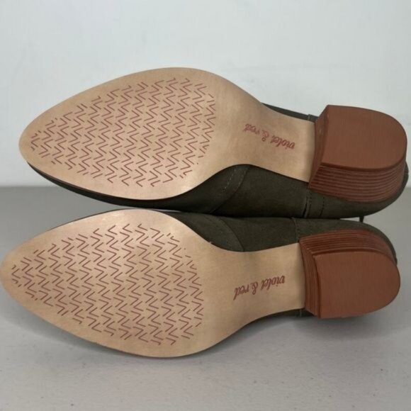 Violet & Red Suede Cupid Bootie Size 6.5 New Leather Block Heel Olive Green - Picture 9 of 9